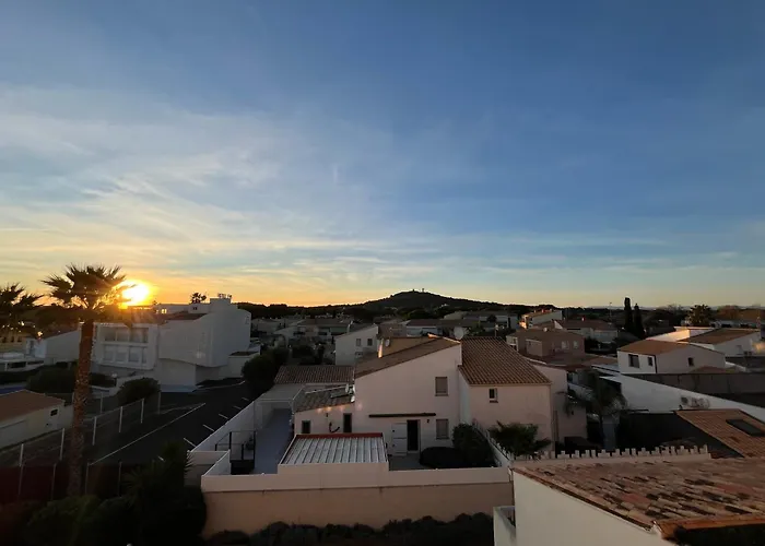 Naturiste Cap D'agde Port Soleil 478 *