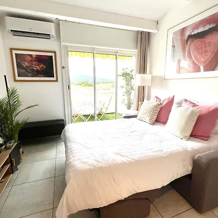 Znaturiste Cap D'agde Port Soleil 478 אגדה